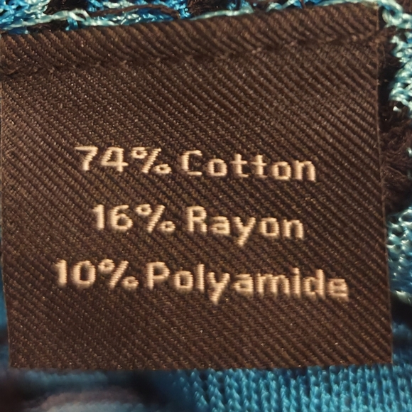 Rondina Red & Black Gradient Tank Top with Geometric Pattern- Great For Summer - Picture 3 of 7